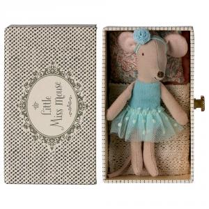 Ratita bailarina en sofá cama 11cm.