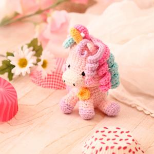 Set de ganchillo DIY unicornio minigurumi