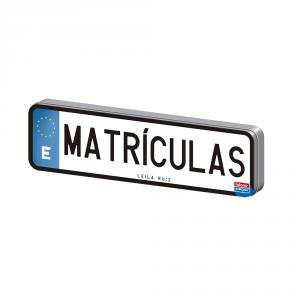 Matrículas juego de cálculo y vocabuliario