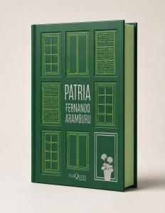 Patria (edición 10 aniversario con cantos tintados)